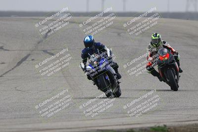 media/Nov-29-2025-TrackDaz (Sat) [[10ae2d9bce]]/B Group/Session 3 (Outside Grapevine)/